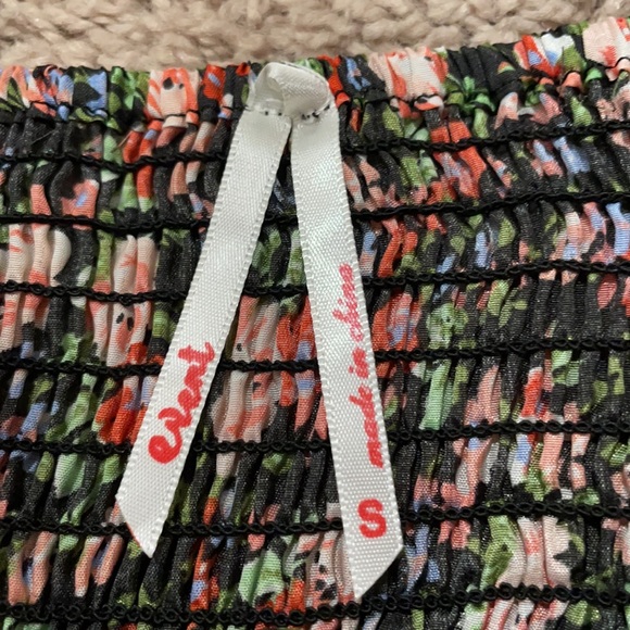 Floral tank top - Picture 3 of 3